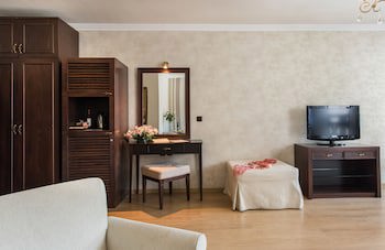 Premier Luxury Mountain Resort