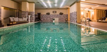 Premier Luxury Mountain Resort