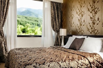 Premier Luxury Mountain Resort