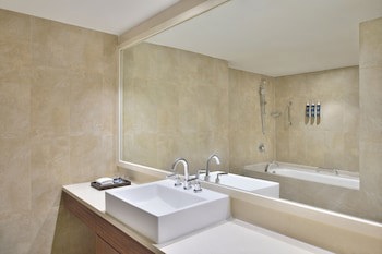 Four Points By Sheraton Navi Mumbai, Vashi