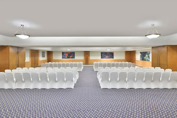 Four Points By Sheraton Navi Mumbai, Vashi
