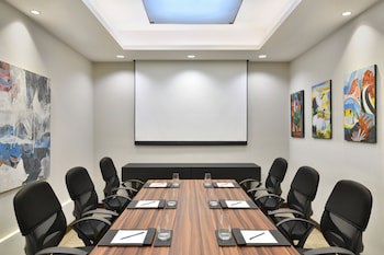 Four Points By Sheraton Navi Mumbai, Vashi