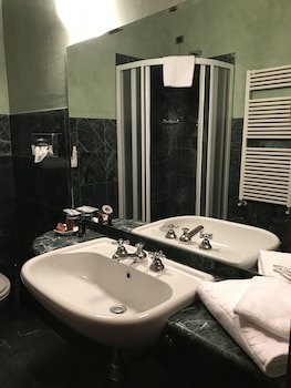 Albergo Le Due Corti galeri fotoğrafı