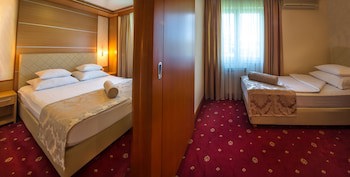 Cezar Hotel