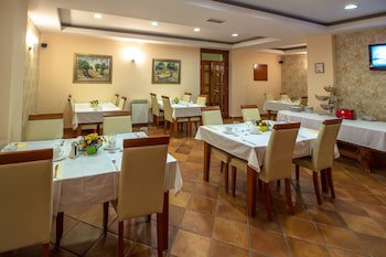 Cezar Hotel