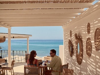 Golden Milos Beach House by Domotel galeri fotoğrafı
