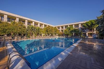 Iris Hotel & Spa