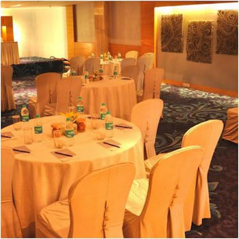 Fortune Sector 27 Noida