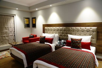 Fortune Sector 27 Noida
