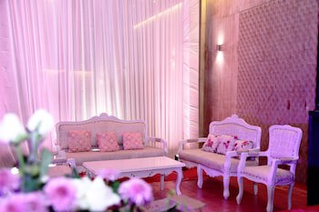 Fortune Sector 27 Noida