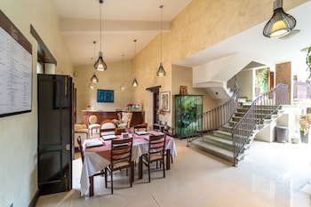 Casa De Las Flores Hotel