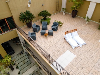Casa De Las Flores Hotel