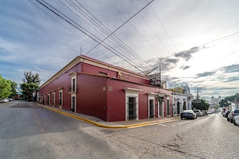 Casa De Las Flores Hotel