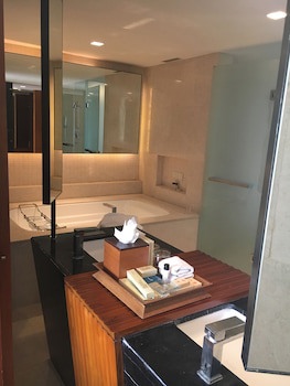 Vivanta Surajkund, Ncr