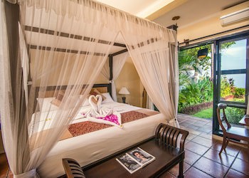 Nugraha Lovina Seaview Resort & Spa