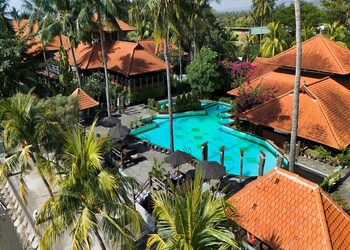 Nugraha Lovina Seaview Resort & Spa