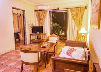 Nugraha Lovina Seaview Resort & Spa