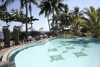 Nugraha Lovina Seaview Resort & Spa