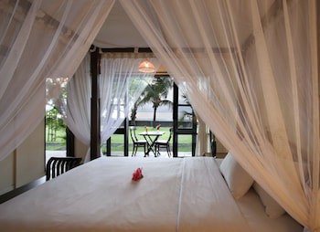 Nugraha Lovina Seaview Resort & Spa