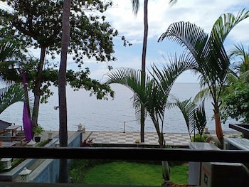 Nugraha Lovina Seaview Resort & Spa