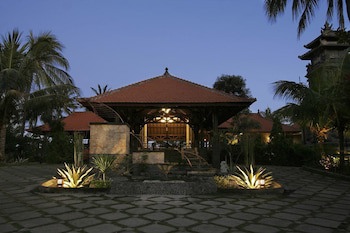 Nugraha Lovina Seaview Resort & Spa