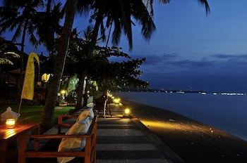 Nugraha Lovina Seaview Resort & Spa