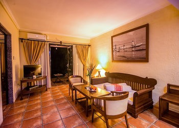 Nugraha Lovina Seaview Resort & Spa