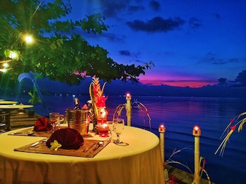 Nugraha Lovina Seaview Resort & Spa