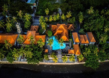 Nugraha Lovina Seaview Resort & Spa