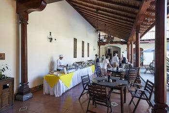 Hotel Plaza Colon