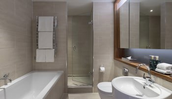 Clayton Hotel London Wall