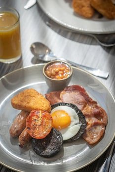 Clayton Hotel London Wall