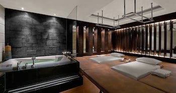 Fm7 Resort Hotel Jakarta