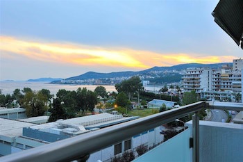 Esperia Hotel
