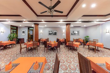 The Suite By Royal Crown Hotel