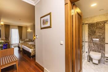 Acra Hotel - Special Class