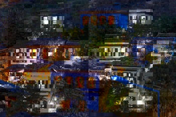 Terrace Houses Sirince - Fig, Olive Clockmakers And Grapevine