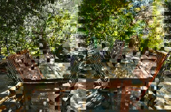 Terrace Houses Sirince - Fig, Olive Clockmakers And Grapevine