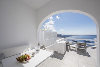 Aqua Luxury Suites
