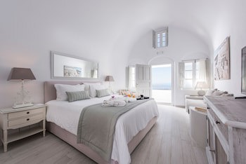 Aqua Luxury Suites