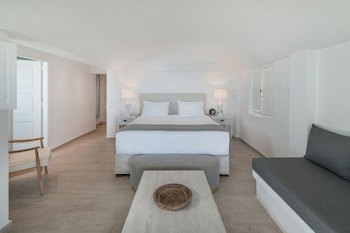 Aqua Luxury Suites