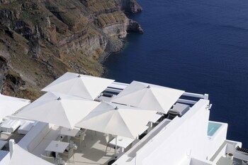 Aqua Luxury Suites