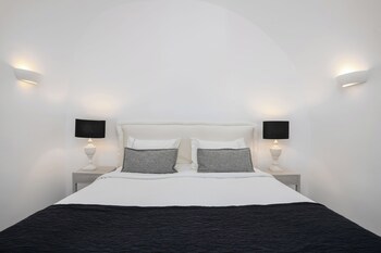 Aqua Luxury Suites