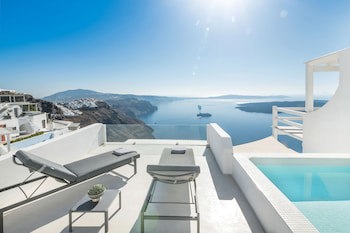 Aqua Luxury Suites