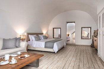 Aqua Luxury Suites
