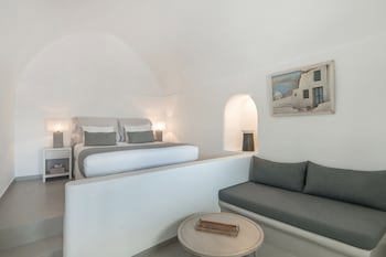 Aqua Luxury Suites