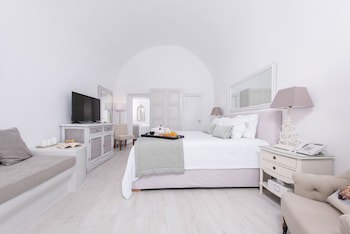 Aqua Luxury Suites