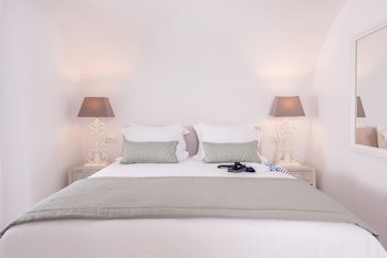 Aqua Luxury Suites