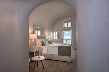 Aqua Luxury Suites