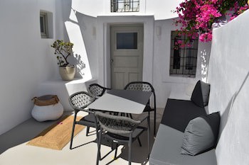 Aqua Luxury Suites